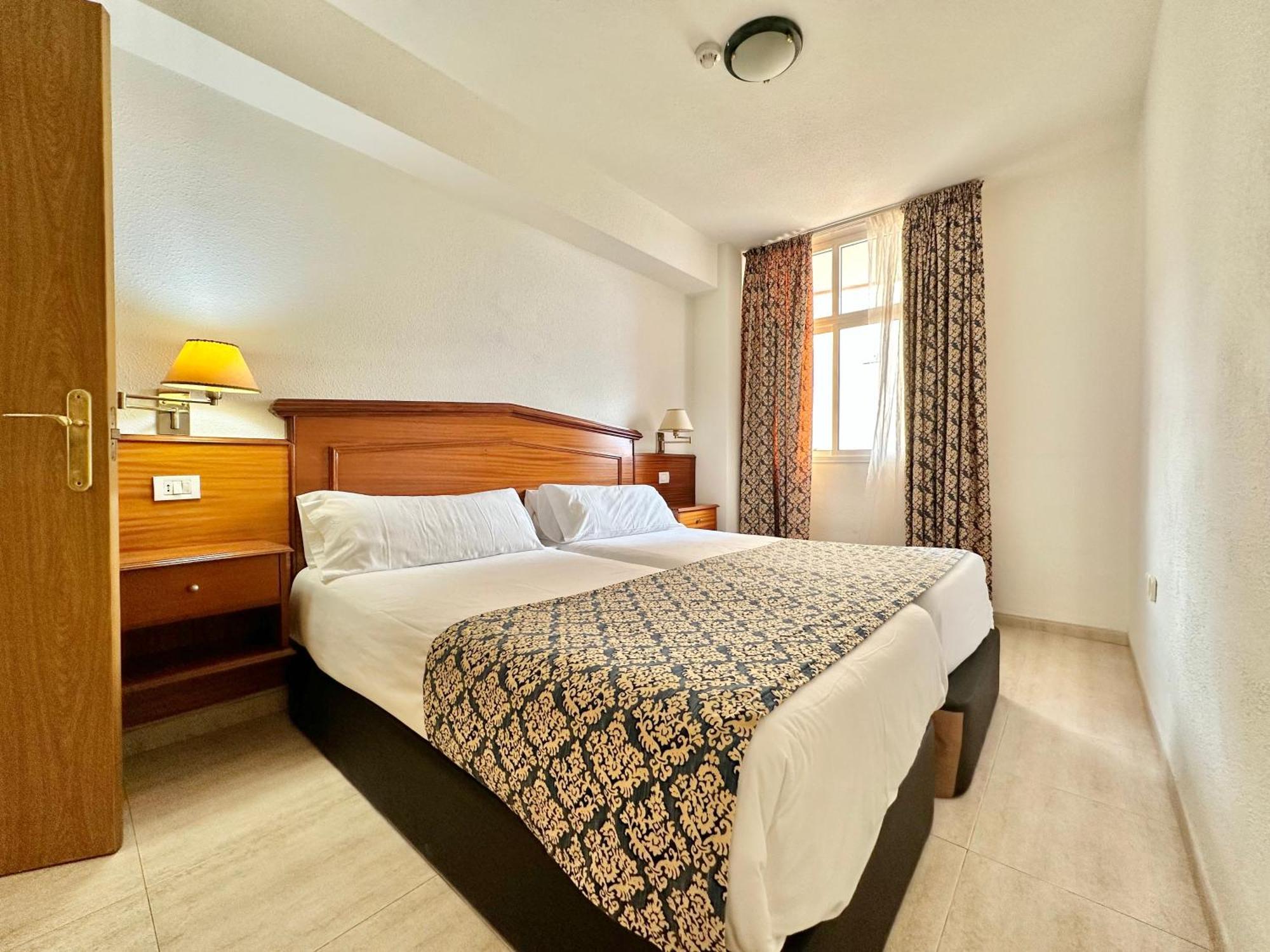 פוארטו דה לה קרוז Alta Beachside Apartments מראה חיצוני תמונה