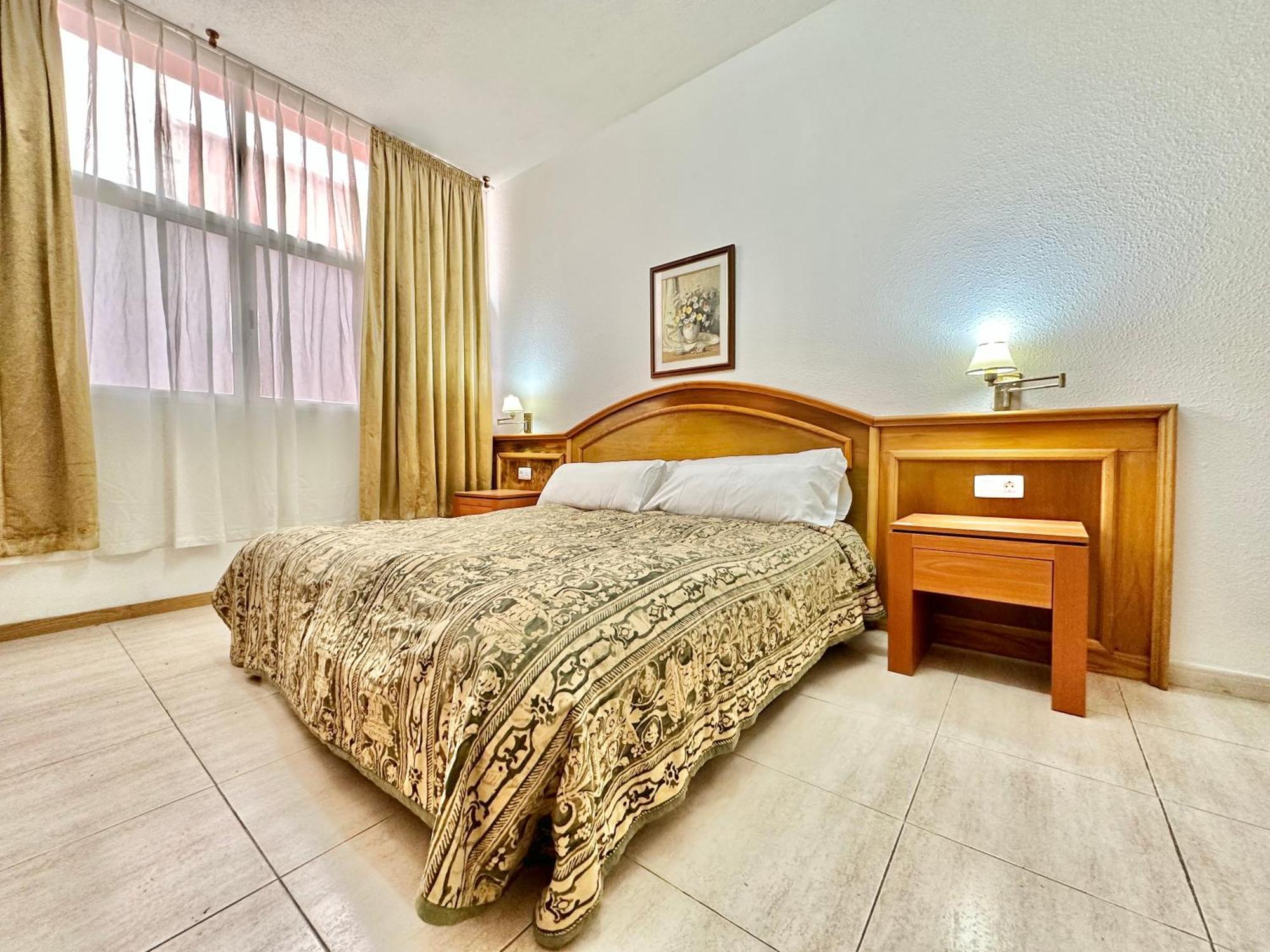 פוארטו דה לה קרוז Alta Beachside Apartments מראה חיצוני תמונה